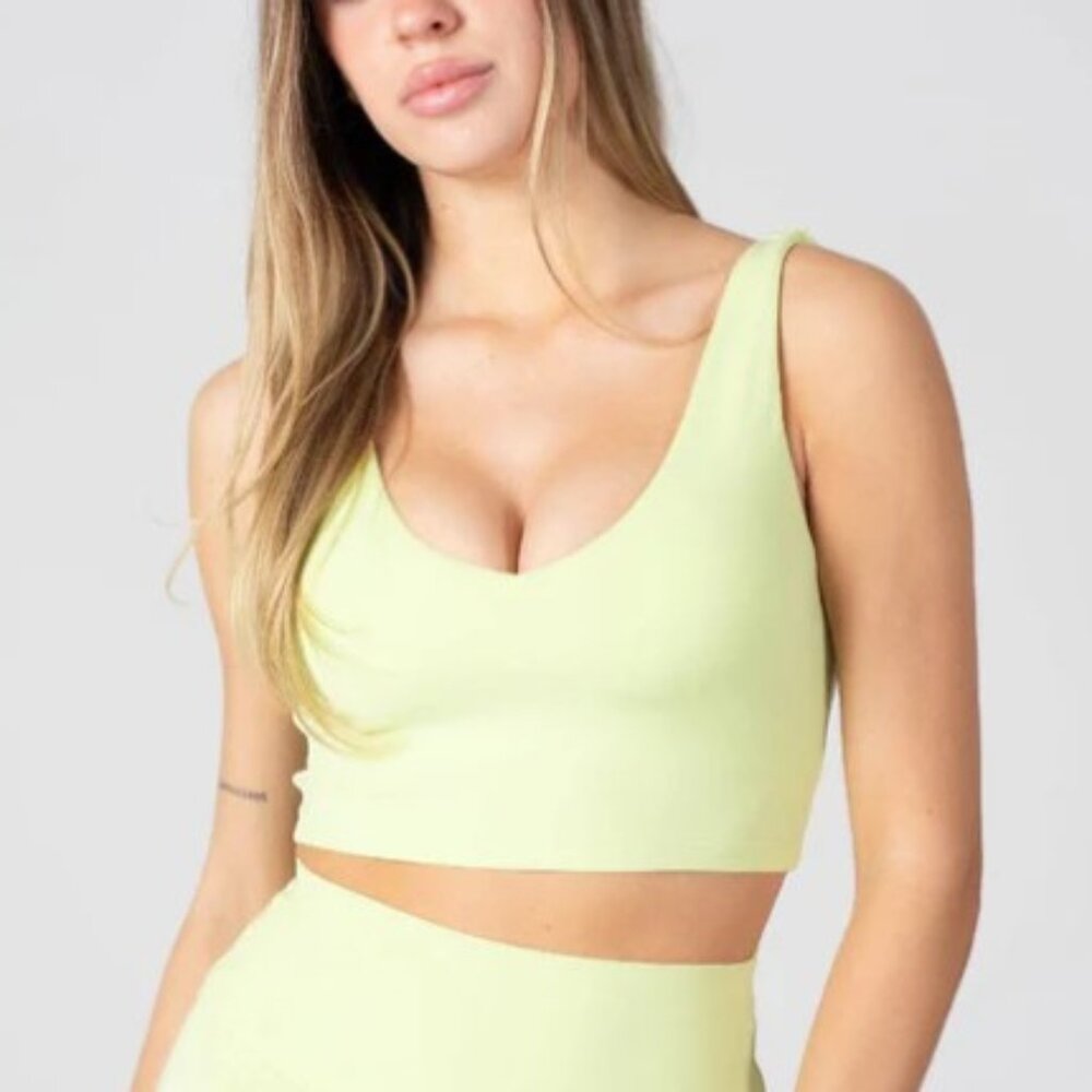 Paragon Reluna V Brami Sports Bra - Clover
